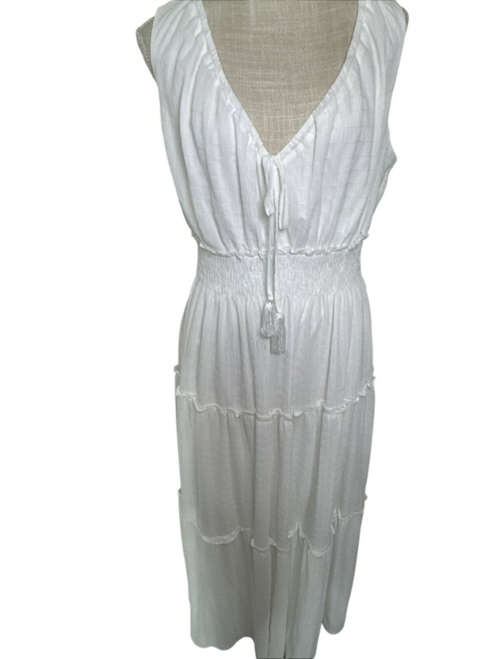 Taylor White Sleeveless Smocked Midi Dress With Tassel Tie Waist Detail Size L